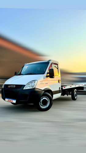 Iveco Daily 35s14 2017 Plat Guincho Completo Caminhonete
