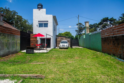 Venta Casa 2 Ambientes Con Terreno Muy Amplio