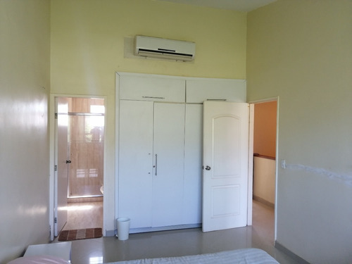 Imagen 9 de 14 de Townhouse Totalmente Remodelado,oportunidad De Inversion