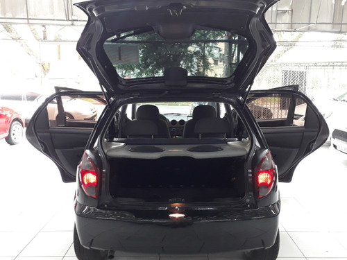 Chevrolet Celta Completo 4p / Celta Completo 1.0 4p Celta