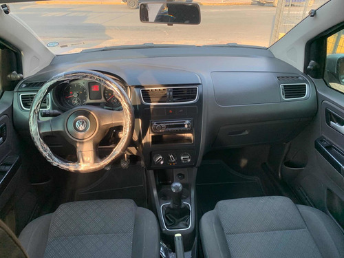 Imagem 11 de 15 de Volkswagen Fox 2013 1.6 Vht Total Flex 5p