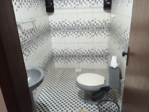 Casa Dois Quartos Amplos,sala Banheiro,cozinha,garagem Três