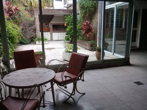 Vendo Casa A Refaccionar Zona Parque Garay