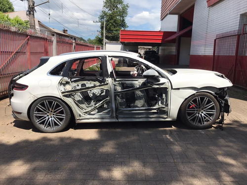 Sucata Porsche Macan 2015/2015 Gasolina 400cvs