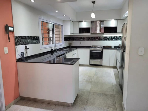 Casa En Caseros
