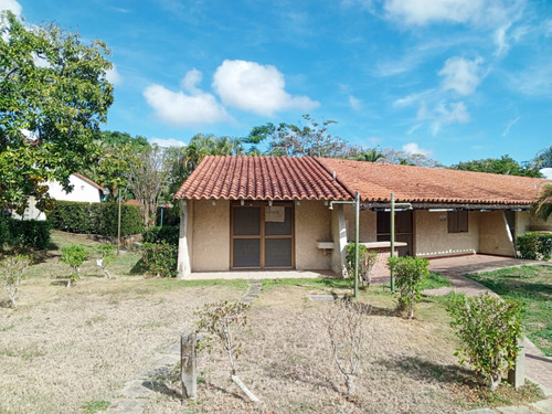 Venta De Villa En Palm Beach Higuerote Ls 25-17519