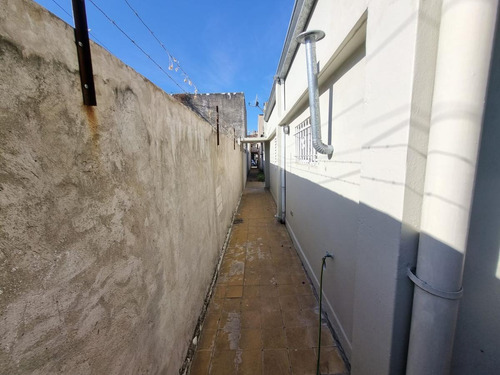 Imagen 4 de 21 de Ph En Venta - 2 Dormitorios 1 Baño - 157mts2 - La Plata