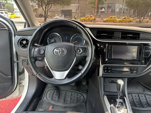 Toyota Corolla SEG 1.8 AT