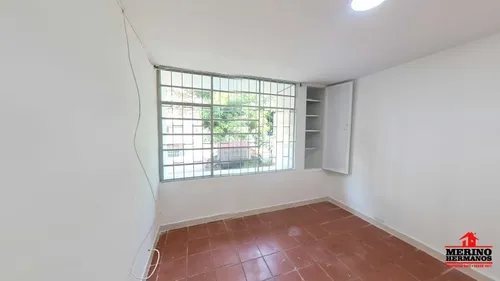 Casa-local En Venta En Medellín - Laureles Lorena