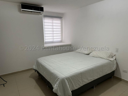 Dennymar, Vende Apartamento Amoblado En Urb Priv Al Este De La Ciudad, Conectado A Planta, Areas Sociales, 2hab, 2baños, Ambientado Para Brindar Total Confort Para Vivir Y Descansar, Contáctame B4b5b4