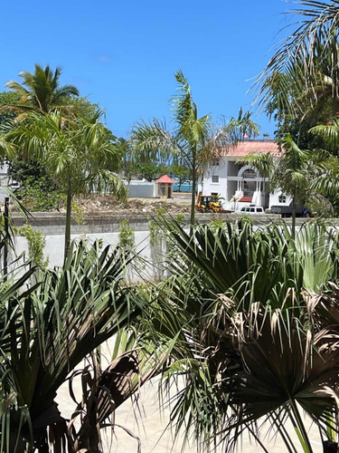 Vendo Apartamento Segundo Nivel Frente Malecón Puerto Plata