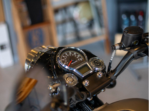 Imagen 11 de 25 de Royal Enfield Classic 350 Gunmetal Grey Reserva