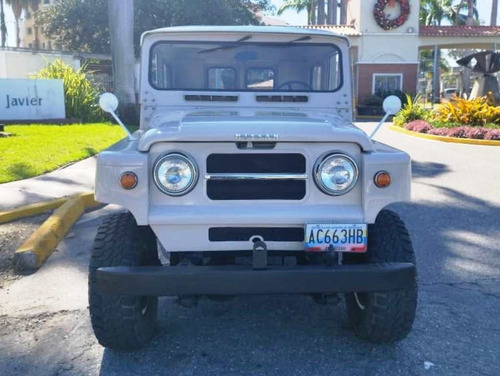 Imagen 2 de 17 de Nissan Patrol 1969 V6 4x4 Sincrónico