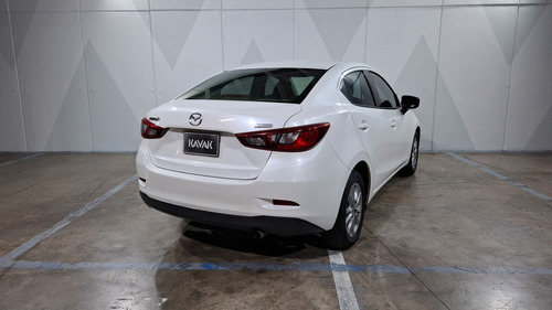 Mazda Mazda 2 1.5 I TOURING SEDAN AUTO