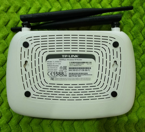 Router Inalámbrico N 300 Mbps Tp-link Modelo Tl-wr841n (Usado)
