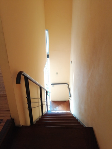 Local Comercial De 93m2