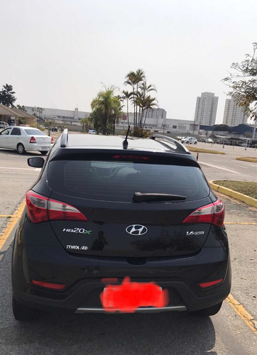 Imagem 2 de 8 de Hyundai Hb20x 2014 1.6 Style Flex 5p