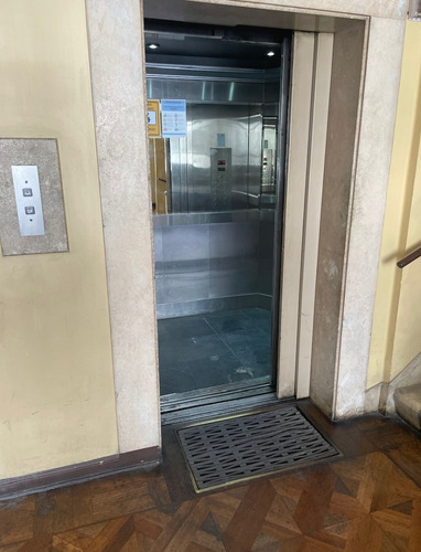 Imagen 9 de 23 de Se Vende Oficina En Sector Financiero De Valparaíso