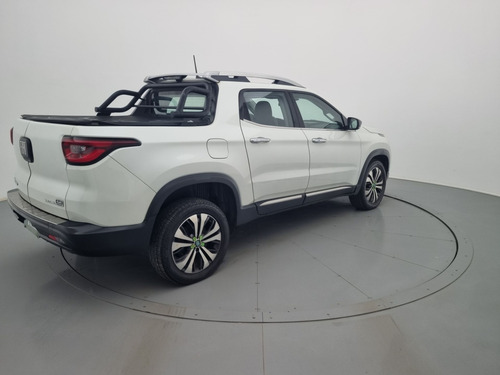 Fiat Toro 2.0 16V TURBO DIESEL VOLCANO 4WD AT9