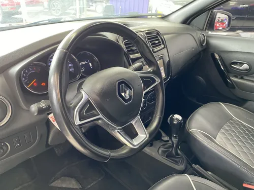 Renault Logan 1.6 Privilege / Intens