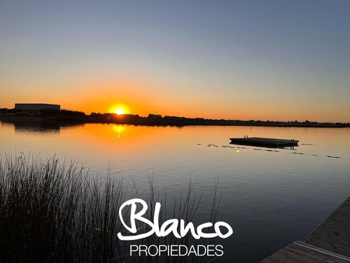 Imagen 7 de 13 de Oportunidad! Espectacular Lote Al Agua En El Exclusivo Barrio Los Puentes - Nordelta