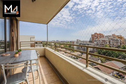 Amplio Departamento De 4 Dorm. En Calle Tranquila