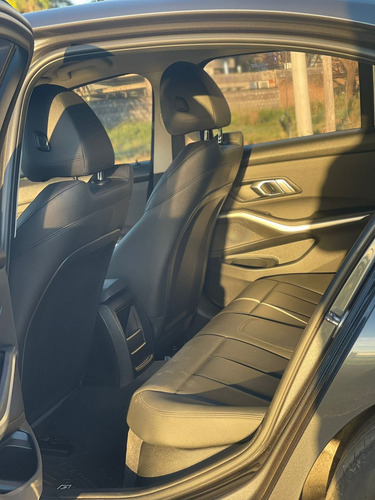 BMW Serie 3 2.0 320i Sedan Sportline