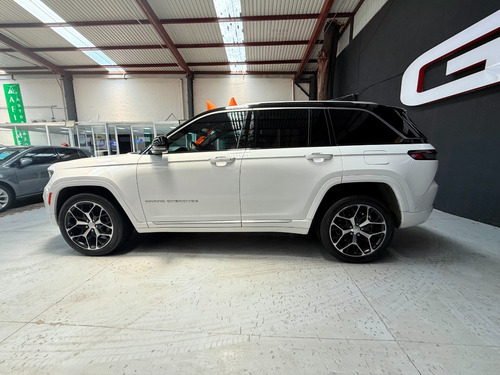 Jeep Grand Cherokee Summit 2022