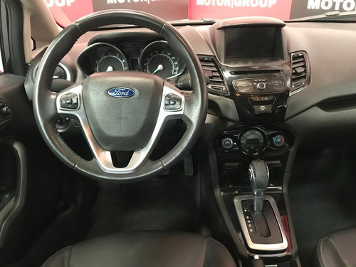 Imagen 13 de 19 de Ford Fiesta Titanium Negro 2014