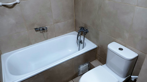 Oportunidad San Miguel 2 Dorm, 2 Baños, Estacionamiento