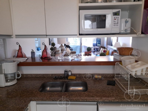 Imagen 15 de 23 de Punta Del Este , Mansa, Apartamento Con Servicios Y Bajos Costos Comunes-- Ref: 54644
