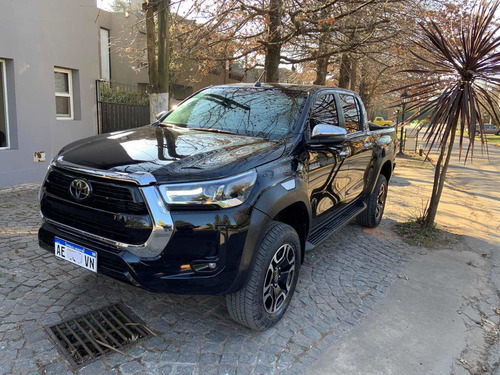 Imagen 2 de 8 de Toyota Hilux 2021 2.8 Cd Srx 204 Cv 4x4 At