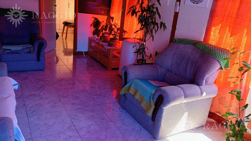 Casa De Cinco Ambientes En Terreno De 2500 M2 (so-32)