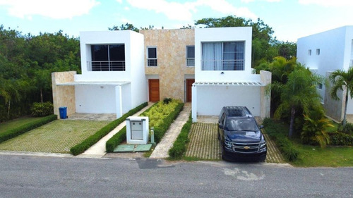 For Sale Villa Duplex En Playa Nueva Romana A 500m2 De La Playa