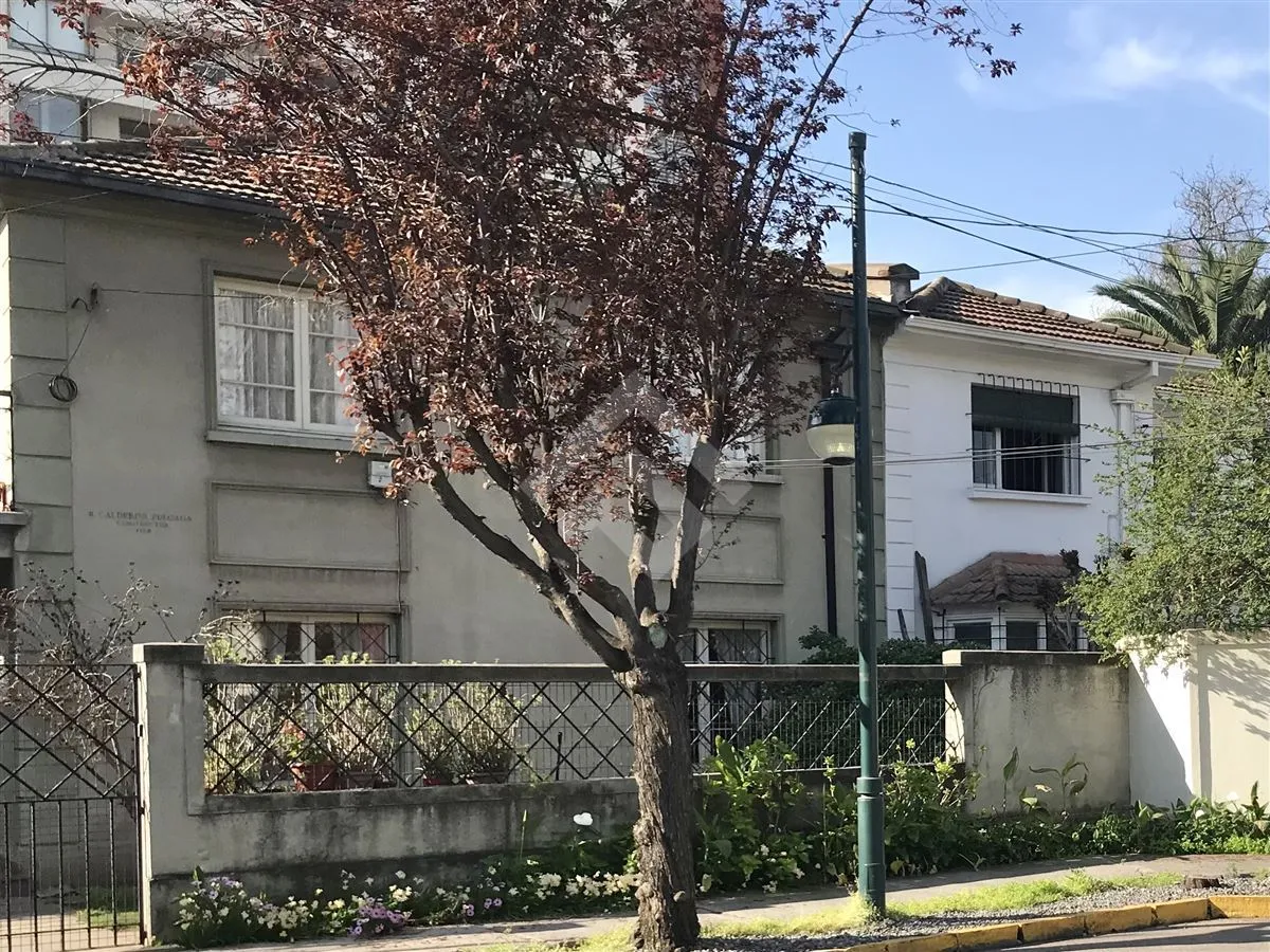 Imagen 2 de 30 de Casa En Venta De 4 Dorm. En Ñuñoa