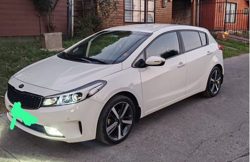 Kia Cerato 1.6 Full 