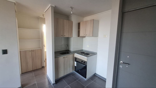 Departamento En Arriendo De 1 Dorm. En La Cisterna