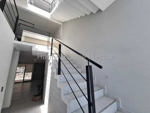 Casa En Renta En Zibatá, Querétaro Sr