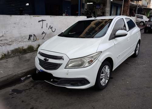 Imagem 3 de 5 de Chevrolet Onix 2014 1.0 Ls 5p