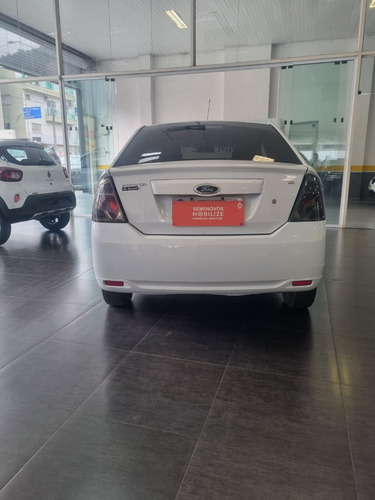 Ford Fiesta 1.6 TITANIUM SEDAN 16V FLEX 4P POWERSHIFT