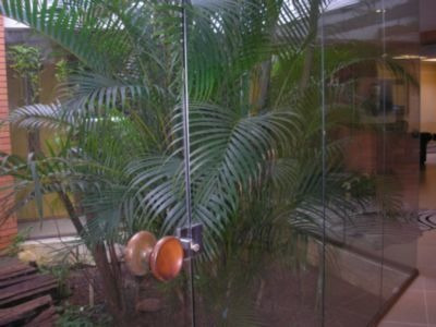 Casa Em Ipanema Com 3 Dormitórios - Lu15141