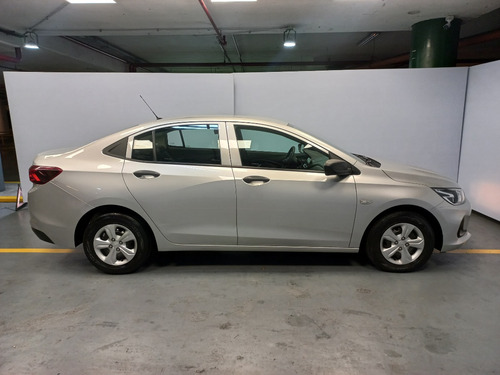 Chevrolet Onix plus 1.2