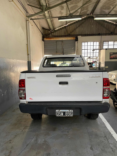 Imagen 9 de 14 de Toyota Hilux 2015 2.5 Cd Dx Pack 120cv 4x2 - H3