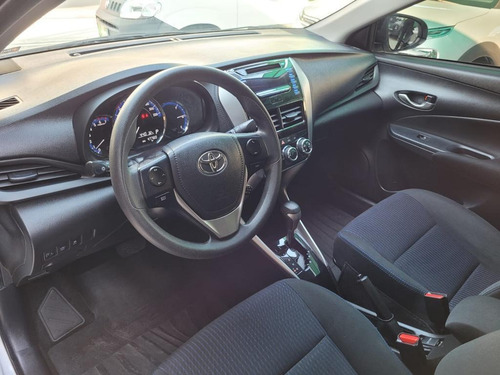 Imagem 8 de 11 de Yaris 1.5 16v Flex Sedan Xl Multidrive
