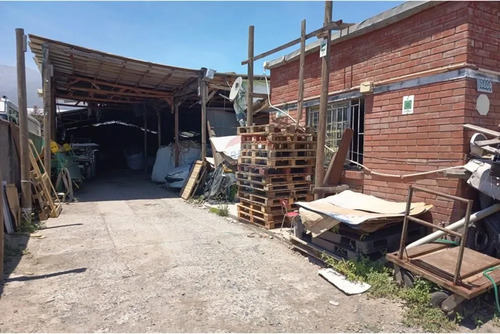 Oportunidad: Local Industrial/comercial Mixto.