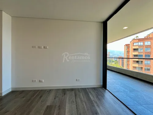 Apartamento En Venta En Tesoro. Cod V776071