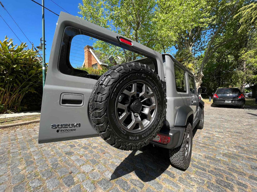 Imagen 20 de 25 de Suzuki Jimny Glx