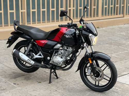 Bajaj V15