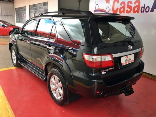 Imagem 6 de 13 de Toyota Hilux Sw4 3.0 Srv 4x4 7 Lugares 16v Turbo