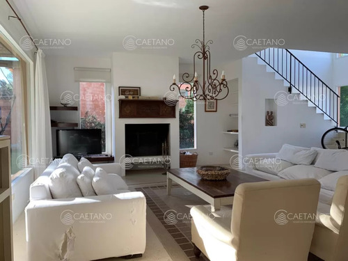 Casa En Alquiler Laguna Blanca Manantiales Punta Del Este Cuatro Dormitorios
